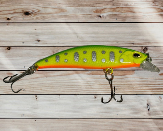 Yellow With silver Lines Sinking Lure